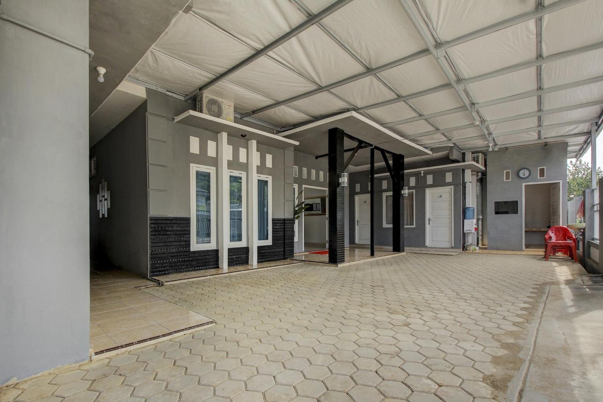 Oyo Life 3415 Penginapan Wimane Palembang Exteriér fotografie
