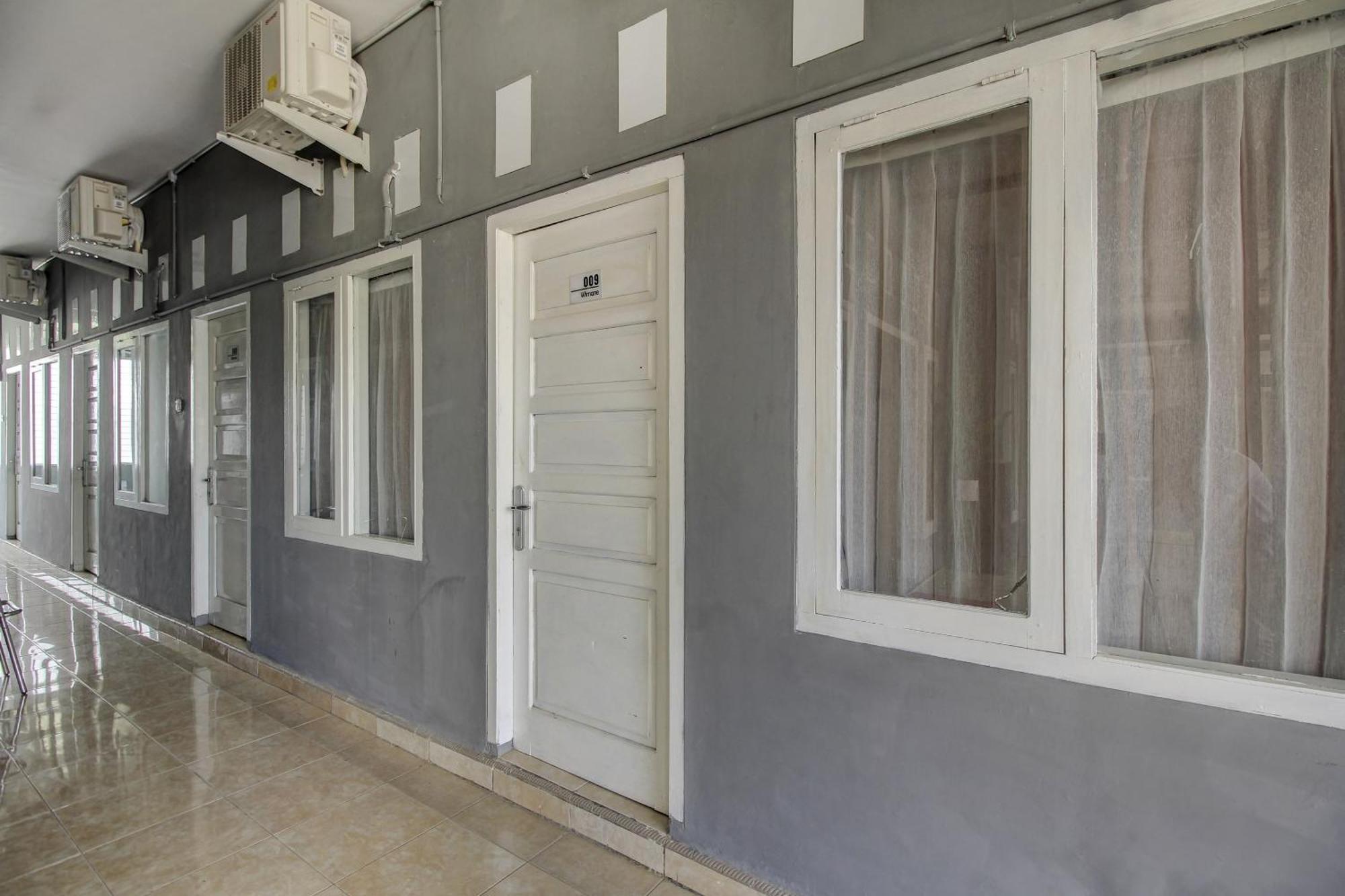 Oyo Life 3415 Penginapan Wimane Palembang Exteriér fotografie